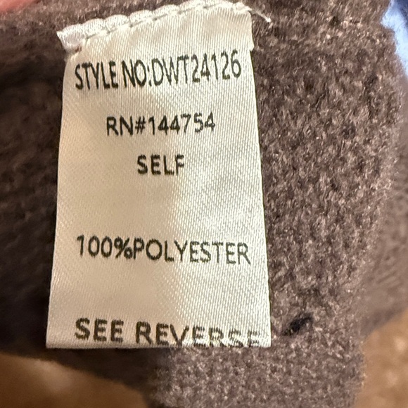 DAVI & DANI Women’s V-Neck oversized Sweater in Mauve, Cream, Blue, and Brown​ - Picture 7 of 8